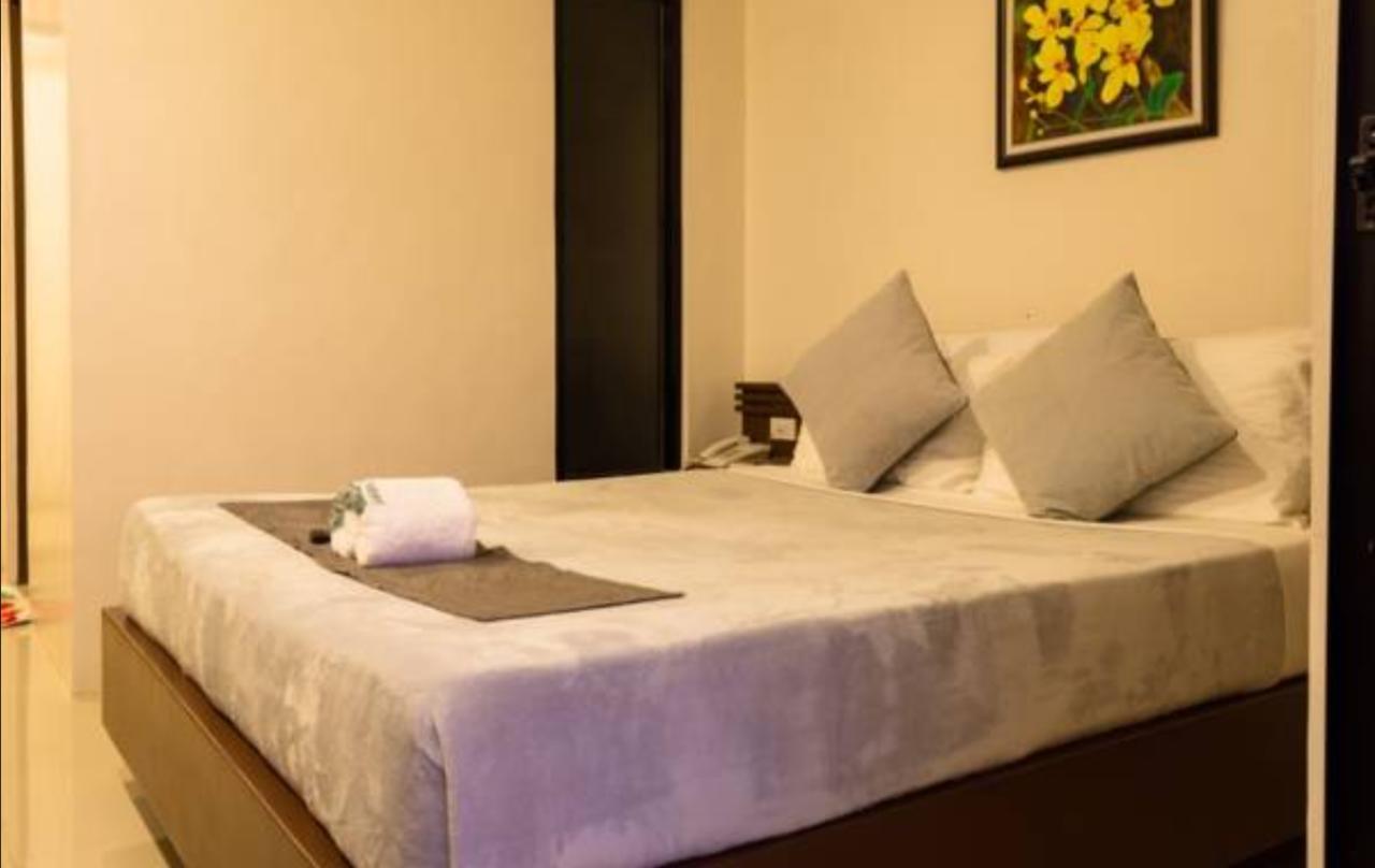 Maruyog'S Ridge Convention Center Hotel Кесон Сити Екстериор снимка