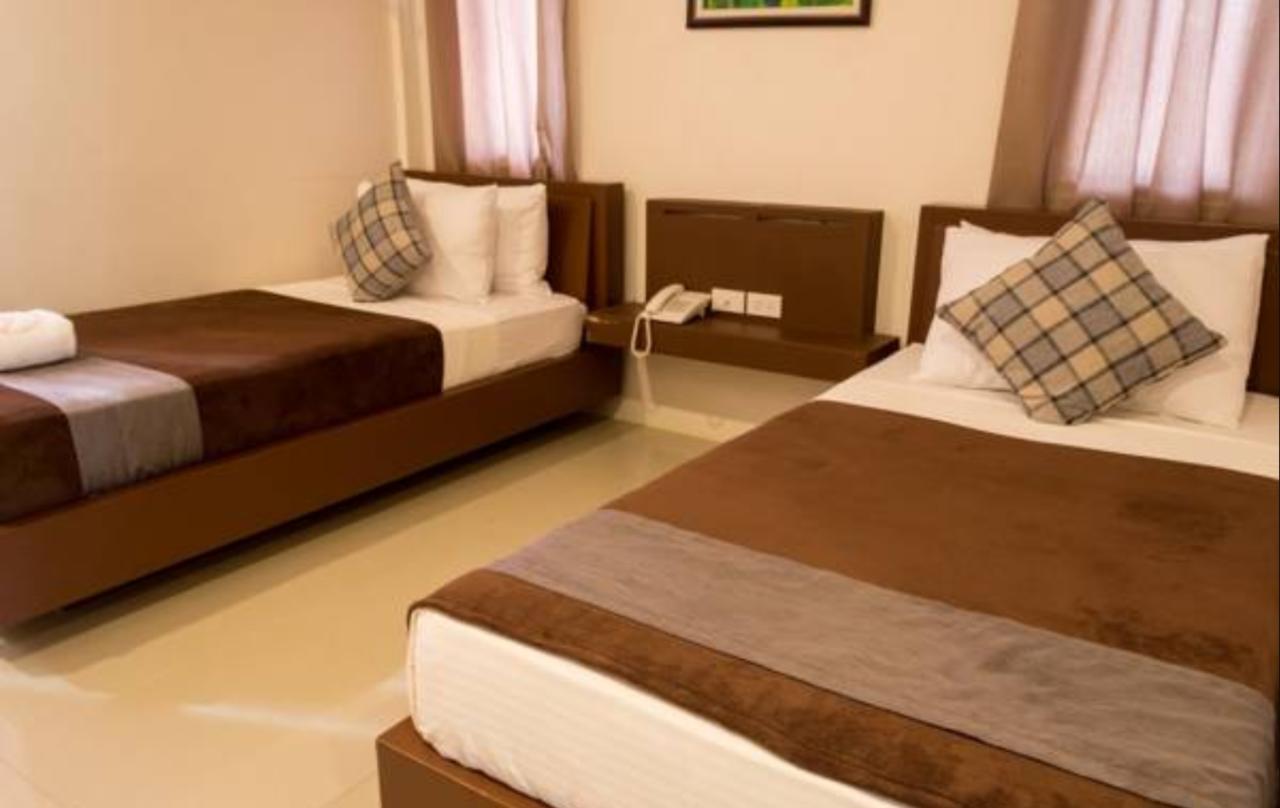 Maruyog'S Ridge Convention Center Hotel Кесон Сити Екстериор снимка